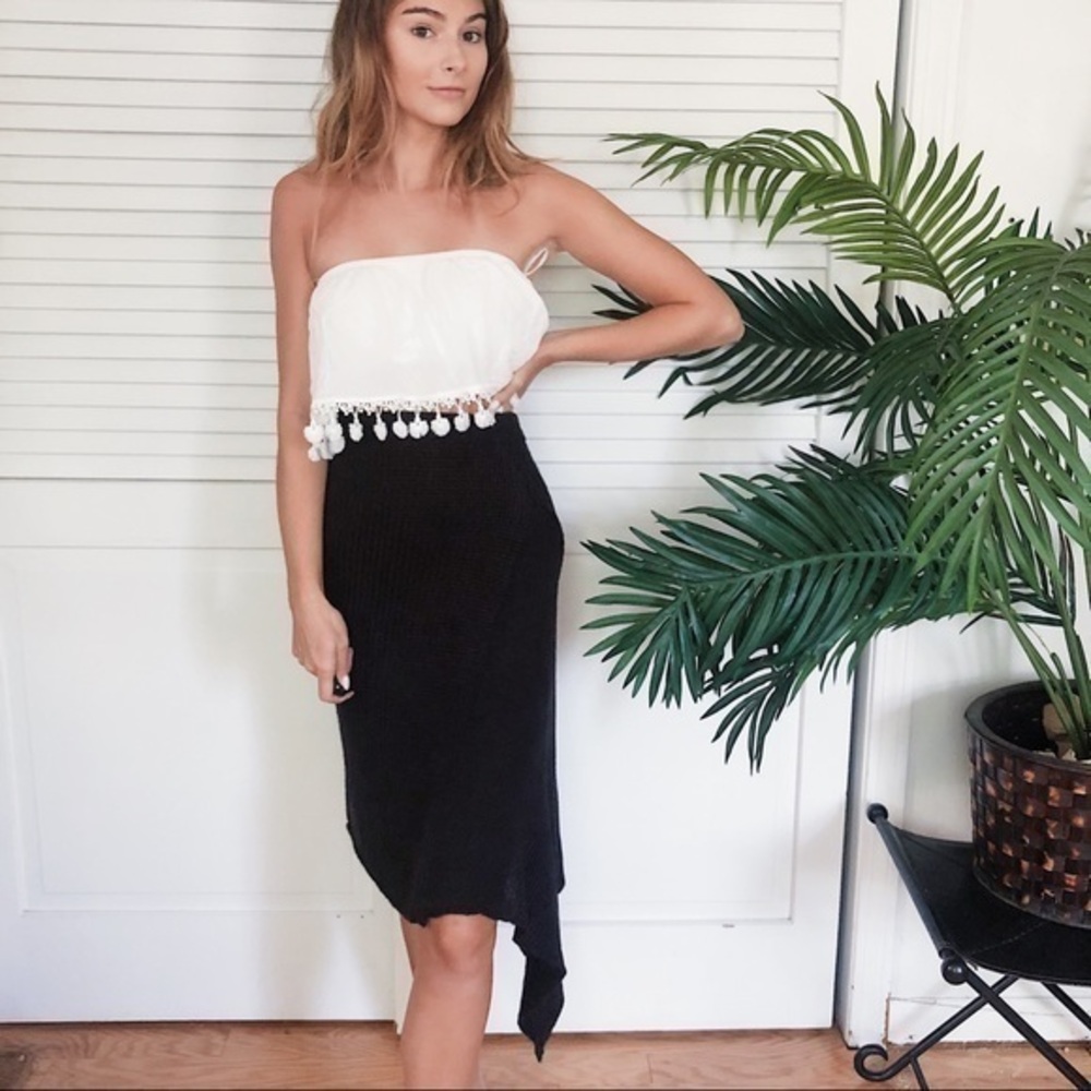 NWT Maurie and Eve Don’t Cross The River Skirt